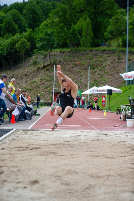 20200704Springen mit Musik Weit00092.jpg